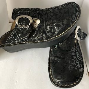 WHITE MOUNTAIN SIZE 8.5 M good condition